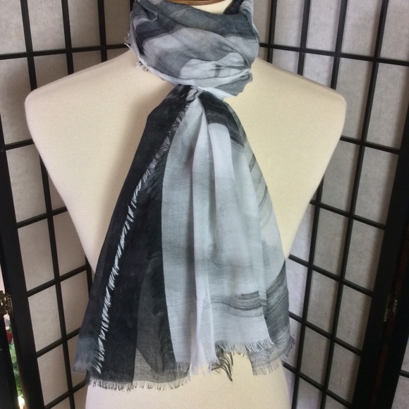 Black, Gray & White Oblong Scarf! - Picture 2 of 8
